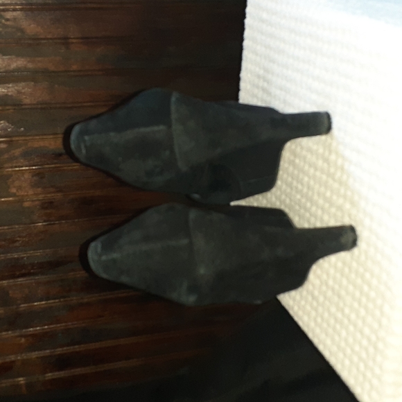 BCBG black suede wedges - Picture 2 of 9